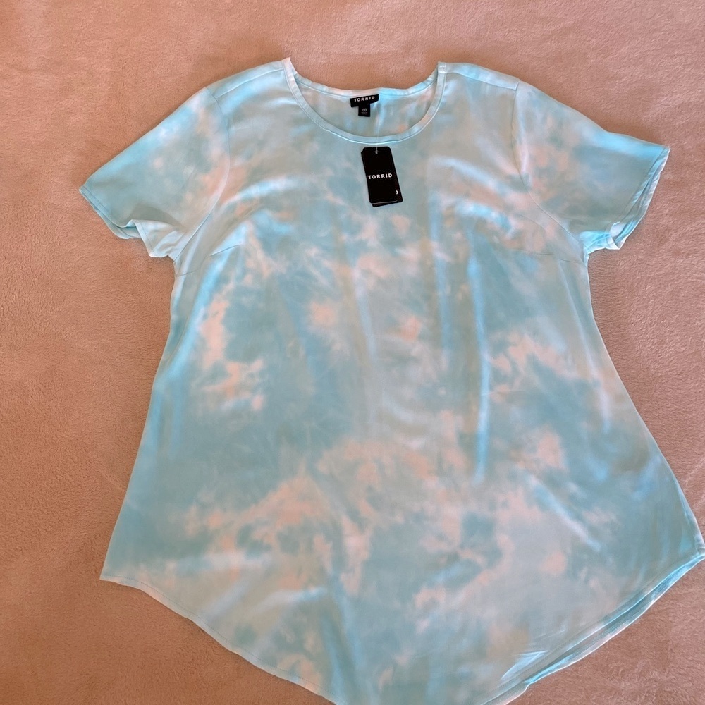 Torrid Soft Short Sleeve Cloud Top - Size 00 (M) - Picture 5 of 13